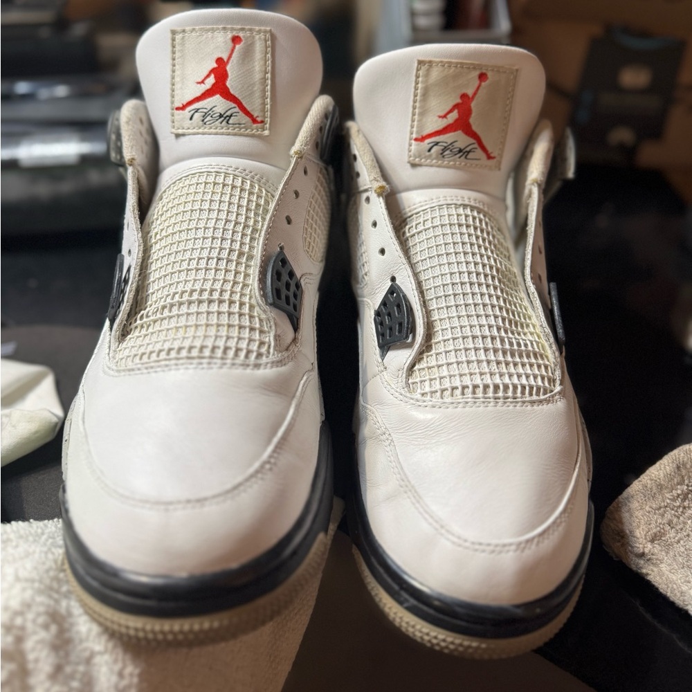 Air Jordan 4 Cement